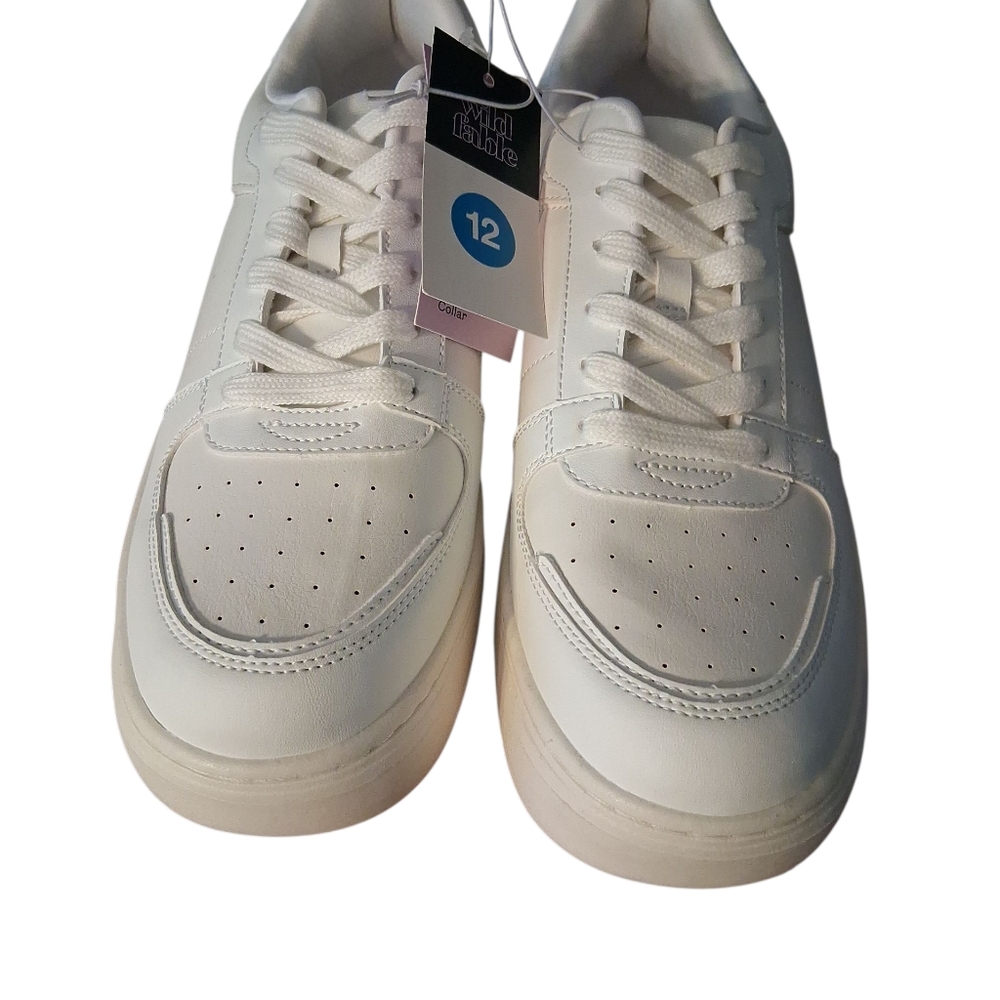 wild fable White Platform Low-Top Sneakers with Pink Hang Tag - Picture 4 of 6